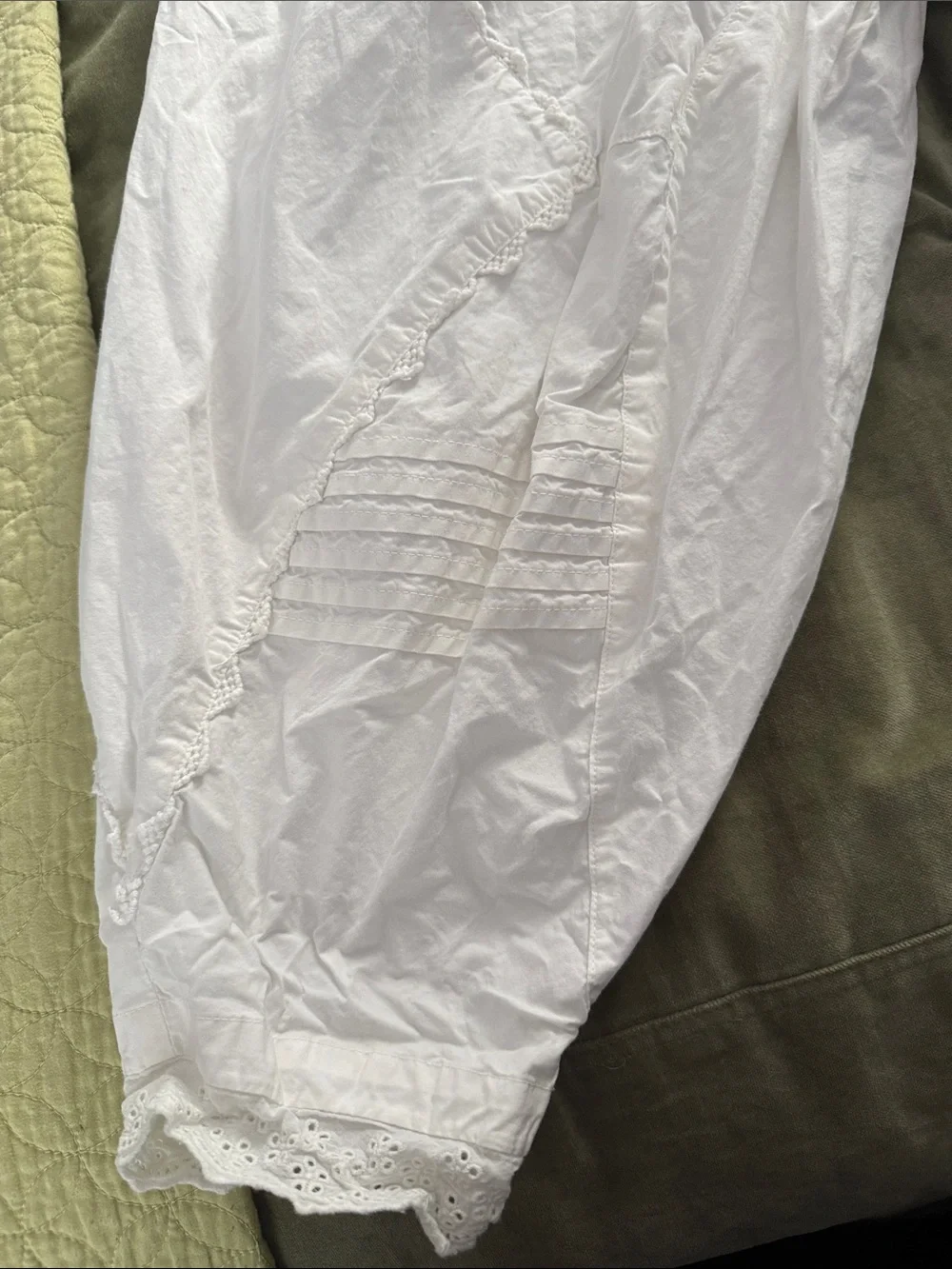 FREE PEOPLE White Balloon Pants Size X-Small EUC